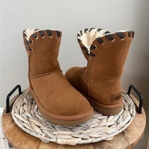 UGG Women's Tan Sheepskin Boots